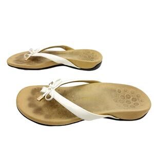 Vionic Bella II White Bow Patent Faux Leather Orthotic‎ Flip Flop Sandals Sz 6